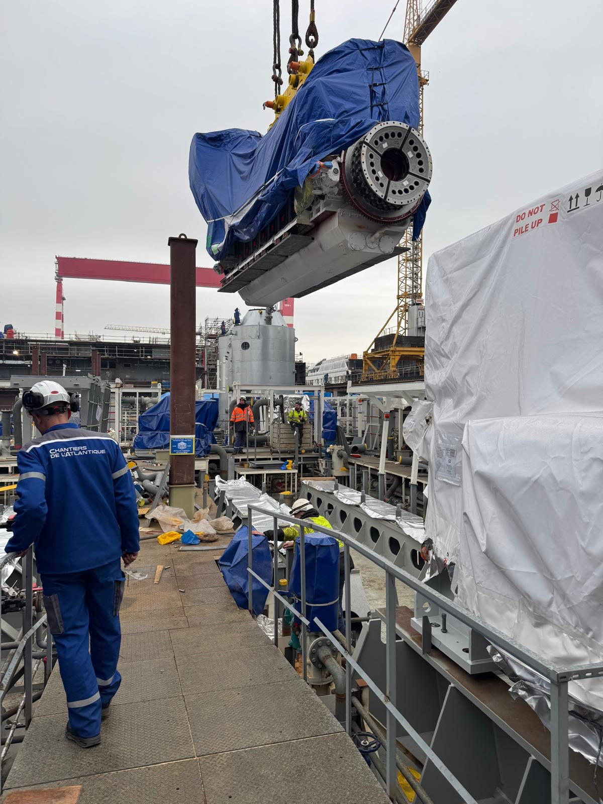 INSTALACIÓN DE EQUIPOS INDUSTRIALES